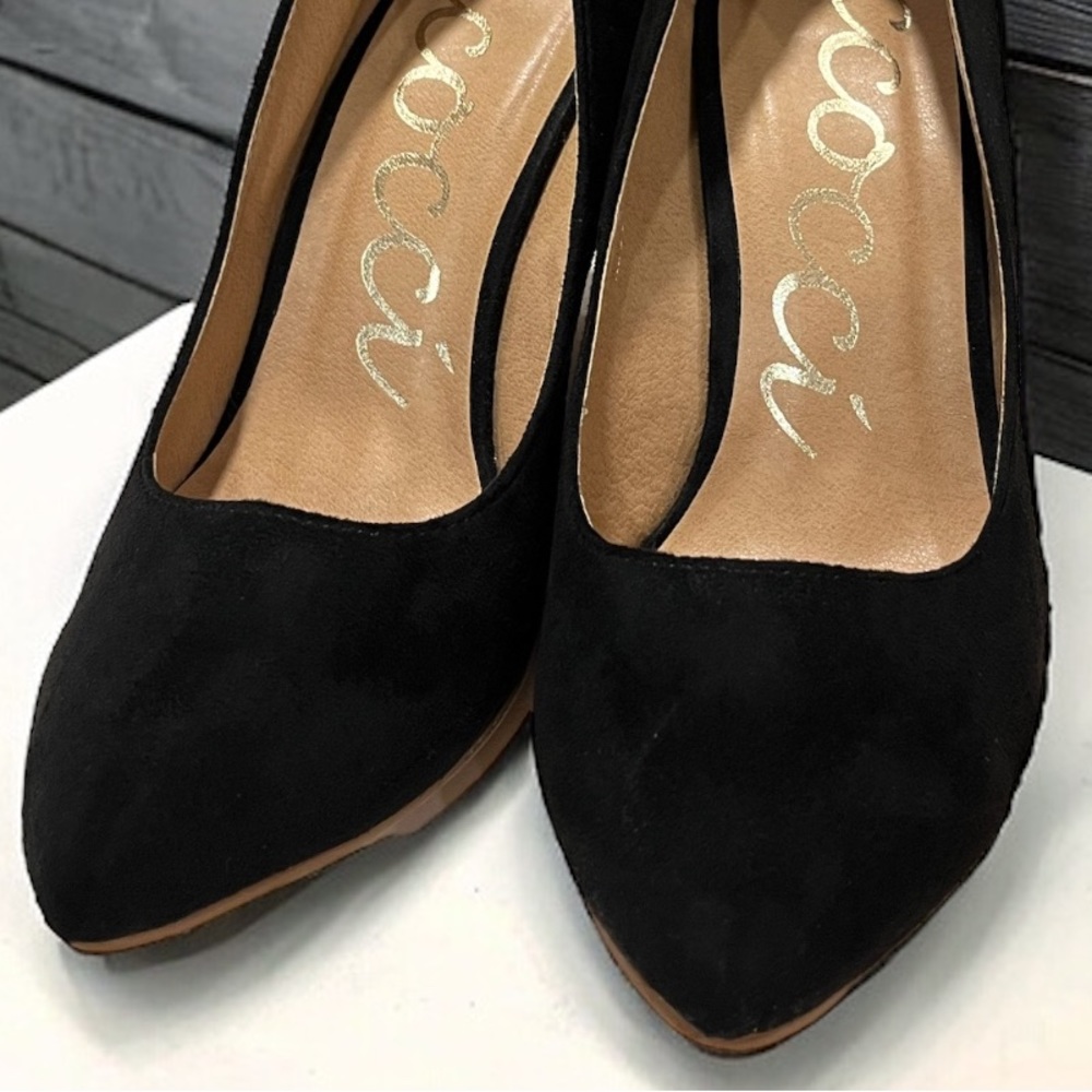 Ccocci Heels - Picture 3 of 17